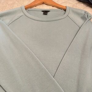 Eddie Bauer Sweatshirt